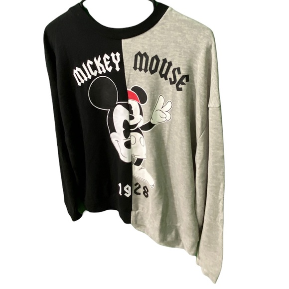 Mickey Mouse Sweater - Picture 4 of 6